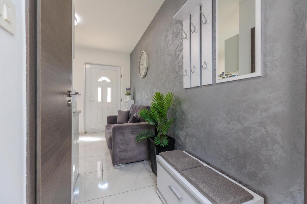 Apartment Ema Zadar Exterior photo